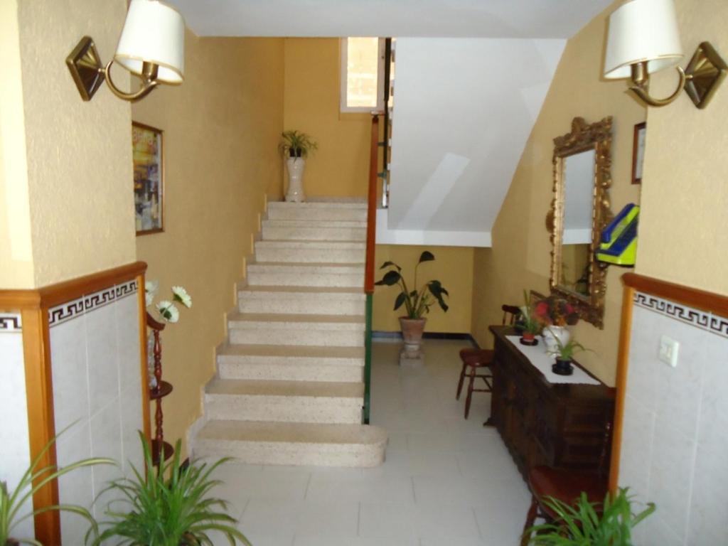 באנה Hostal Los Claveles מראה חיצוני תמונה